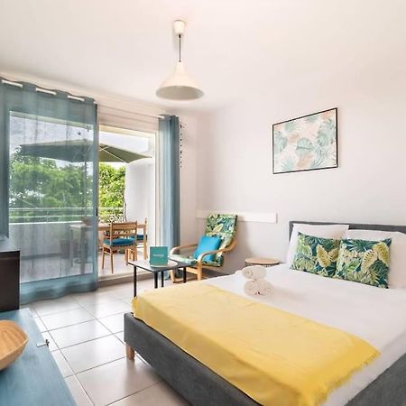 Flamboyant - Studio 2 Personnes Avec Lit De Qualite Hoteliere Separable Pour Couple Ou Amis Avec Tres Belle Terrasse A 12 Min A Pied Ou 4 Min En Voiture Du Lagon De L'Ermitage - St Gilles Les Bains La Saline Les Bains Exterior foto