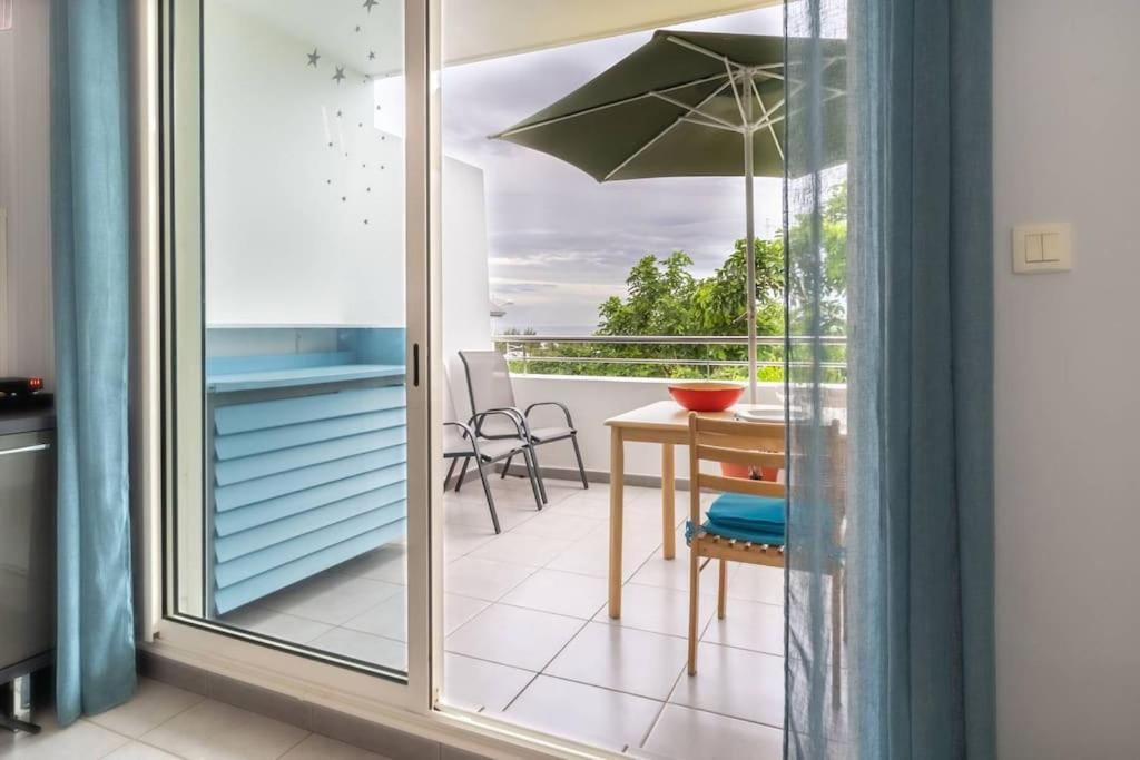 Flamboyant - Studio 2 Personnes Avec Lit De Qualite Hoteliere Separable Pour Couple Ou Amis Avec Tres Belle Terrasse A 12 Min A Pied Ou 4 Min En Voiture Du Lagon De L'Ermitage - St Gilles Les Bains La Saline Les Bains Exterior foto